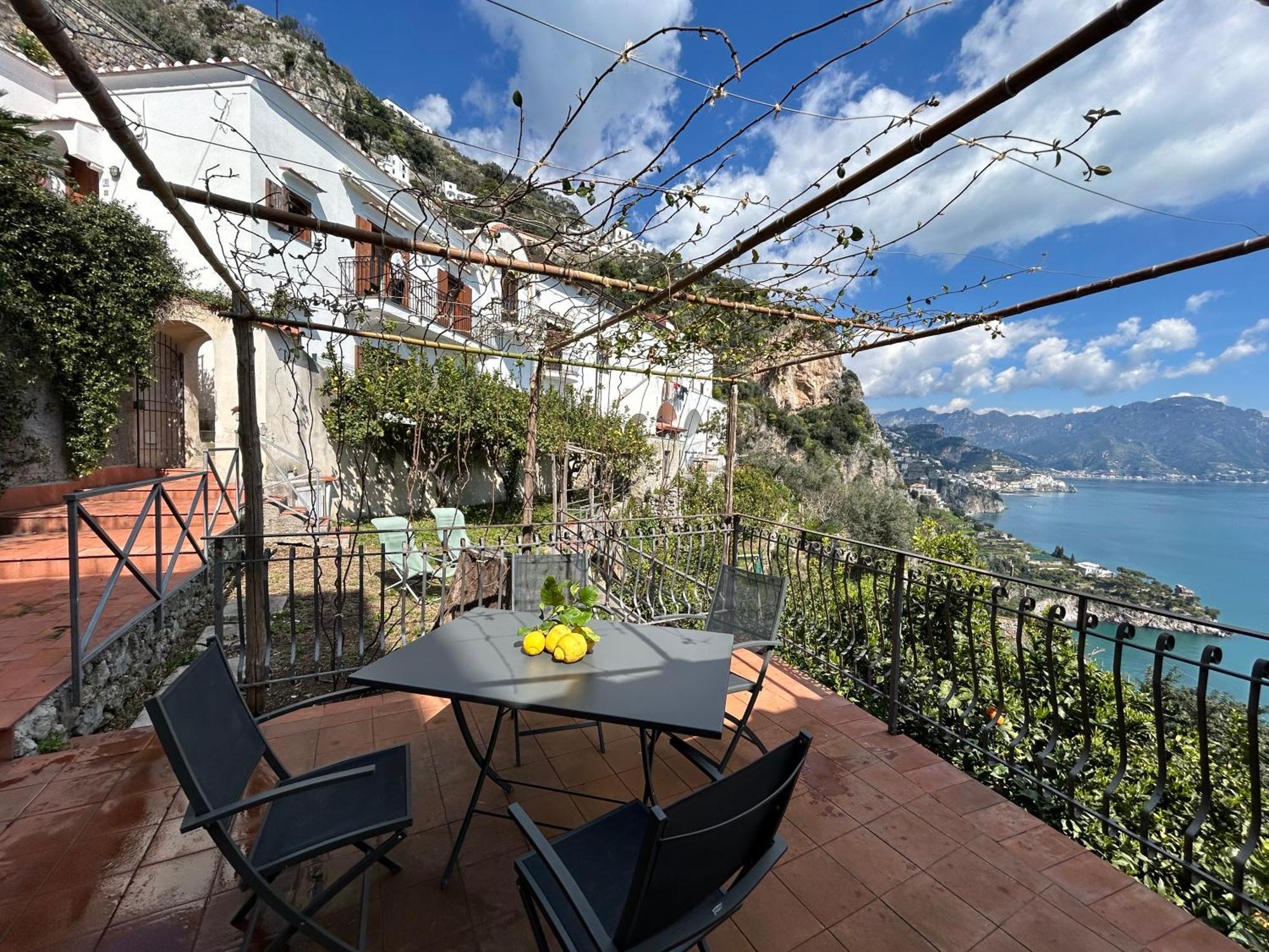 콩카데이마리니 Amalfi 51 Con Vista Mare, Giardino E Terrazze 빌라 외부 사진
