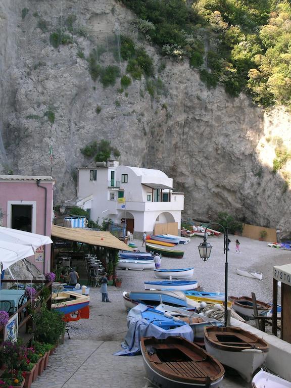 콩카데이마리니 Amalfi 51 Con Vista Mare, Giardino E Terrazze 빌라 객실 사진