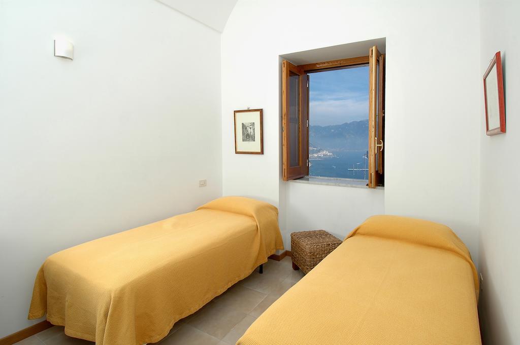 콩카데이마리니 Amalfi 51 Con Vista Mare, Giardino E Terrazze 빌라 객실 사진